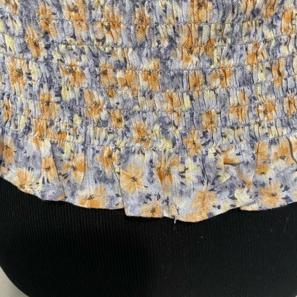 Top - Picture 5 of 7